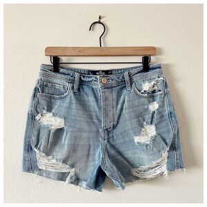 Hollister Ultra High Rise Button Fly Mom Jean Shorts Sz 9/29